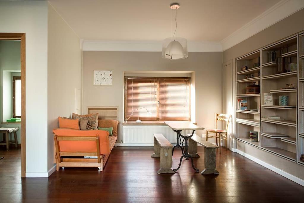 B&B La Chambre De Plume Schaerbeek Екстериор снимка